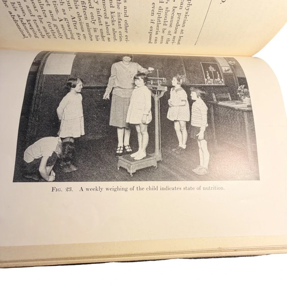 1941 Modern Home Medical Adviser Fishbein w/ Ephemera‎ Photos Plates
